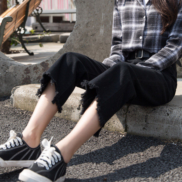 Blugi de dama de culoare inchisa cu talie standard