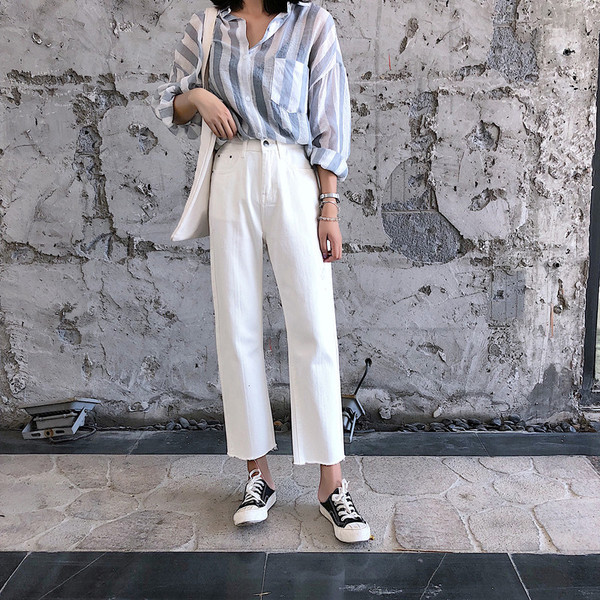 Pantaloni eleganti de dama in alb cu lungime de 9/10