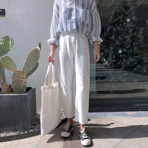 Pantaloni eleganti de dama in alb cu lungime de 9/10