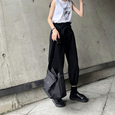 Дамски панталон с висока талия и колан в черен и зелен цвят