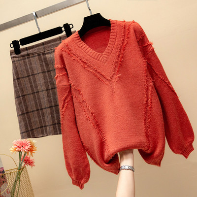 Модерен дамски пуловер с V-образно деколте в няколко цвята