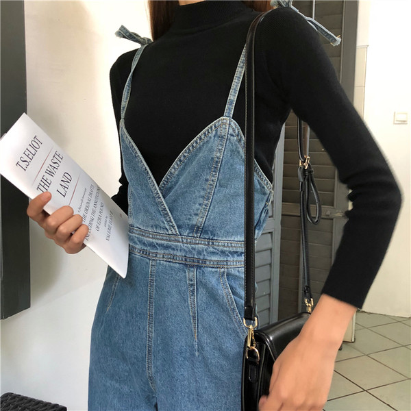 Salopeta de dama din denim cu bretele subtiri - model lat