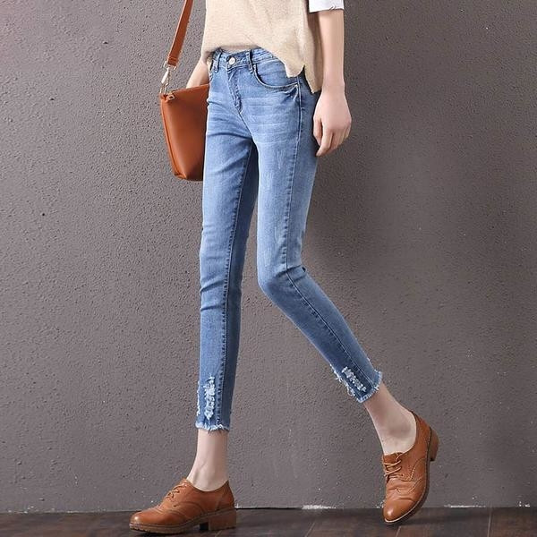 Дамски дънки в няколко цвята - Slim модел