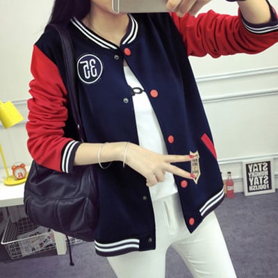 Geaca sport si casual dama cu emblema
