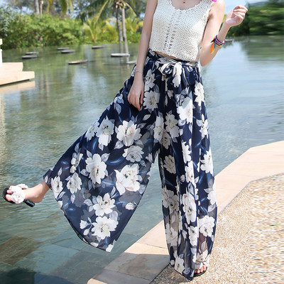 Pantaloni de dama cu motive florale si curea in mai multe modele