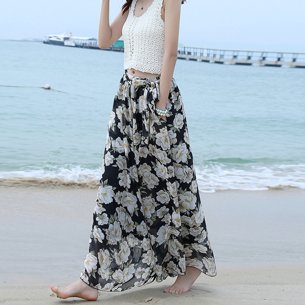 Pantaloni de dama cu motive florale si curea in mai multe modele