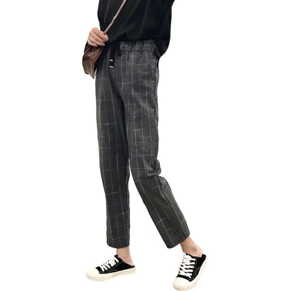 Кариран дамски панталон в сив и черен цвят