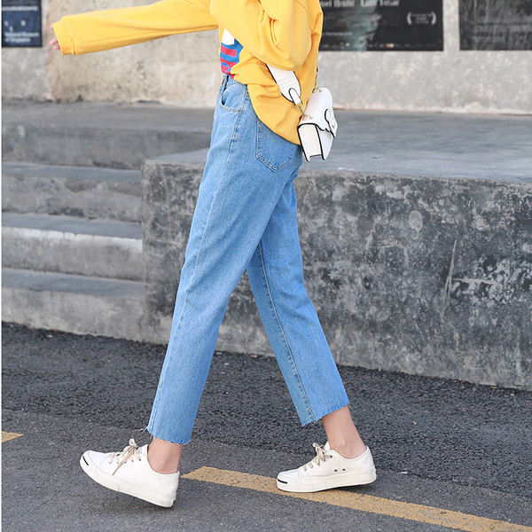 Дамски дълги дънки в два цвята - тъмен и светъл