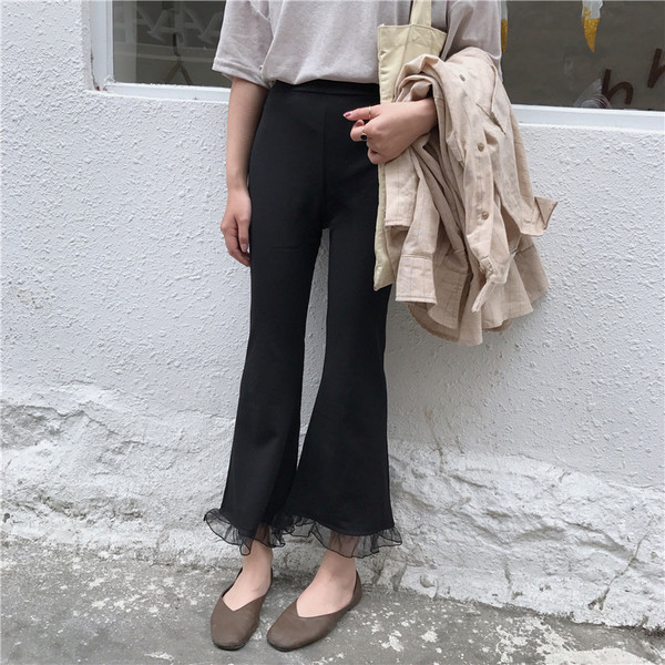 Fekete női nadrág széles modellje