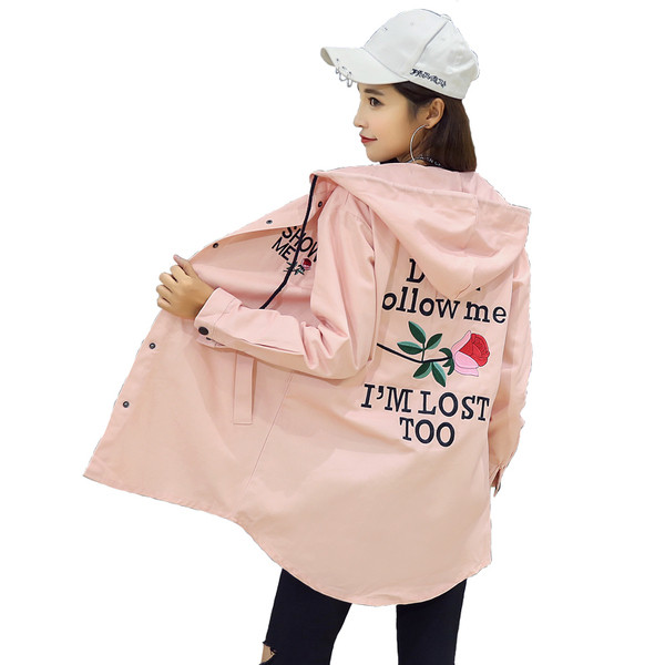 Дамско дълго яке с бродерия във формата на цвете и надпис