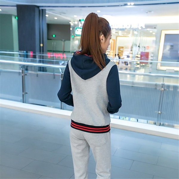 Дамски спортен комплект в три цвята