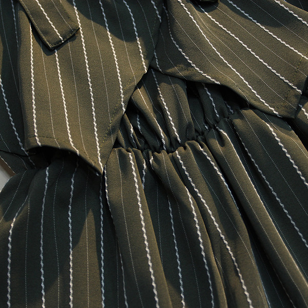 Salopeta de dama eleganta in doua culori