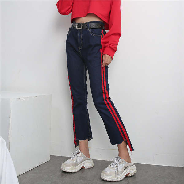 Blugi moderni de dama in albastru cu margini rosii