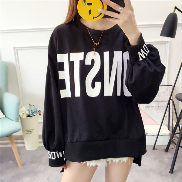 Bluză de damă sport-casual cu inscripție colorată în mai multe culori