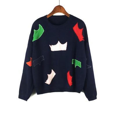 Καθημερινό γναικείο πουλόβερ με έγχρωμο στοιχείο σε δύο χρώματα