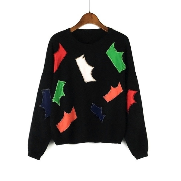 Καθημερινό γναικείο  πουλόβερ με έγχρωμο στοιχείο σε δύο χρώματα