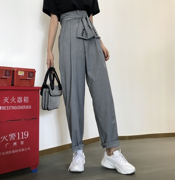 Pantaloni de dama cu talie inalta si curea de culoare gri