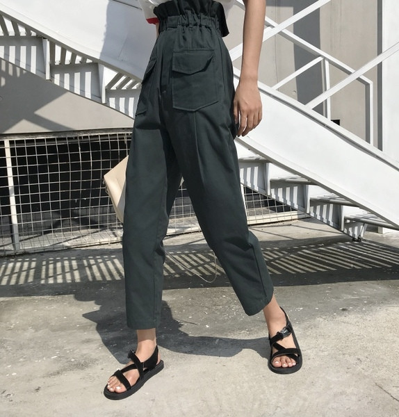 Pantaloni de dama de culoare neagra cu talie elastica