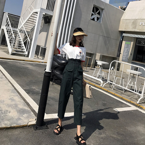 Pantaloni de dama de culoare neagra cu talie elastica