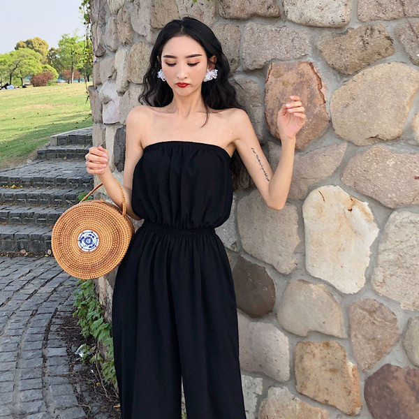 Καθημερινές γυναικείες φόρμες σε πράσινο και μαύρο χρώμα