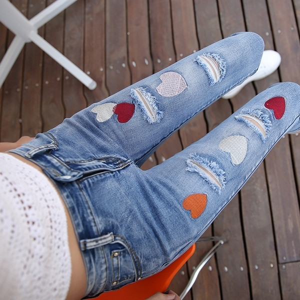 Дамски дънки с апликация - дължина 7/8