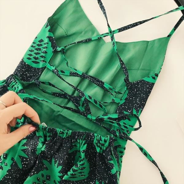 Γυναικεία ολόσωμη φόρμα με  λεπτές λωρίδες