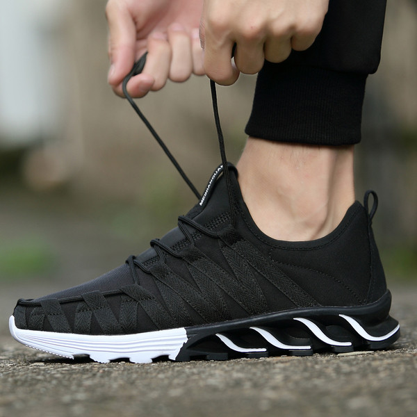 НОВ модел модерни мъжки маратонки в пет цвята