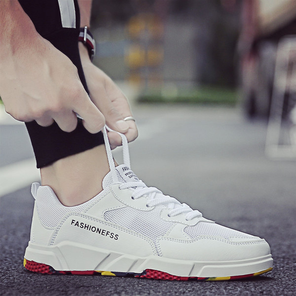 Модерни дишащи мъжи кецове - два цвята