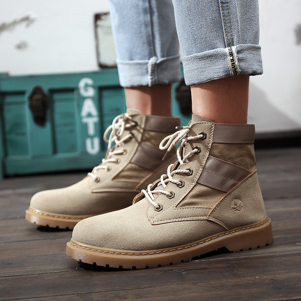 Мъжки спортно-ежедневни боти в няколко цвята