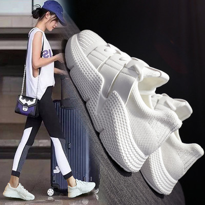Αθλητικά casual γυναικεία παπούτσια σε λευκό και μαύρο χρώμα