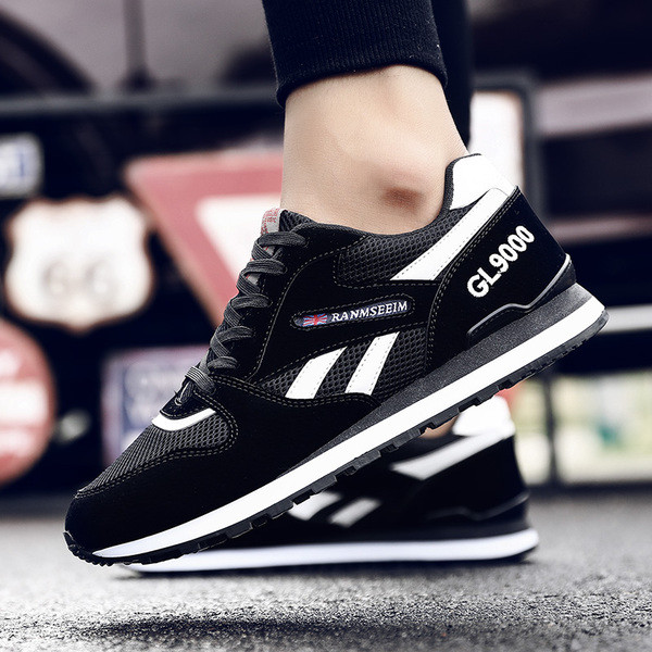 Удобни мъжки маратонки в три цвята