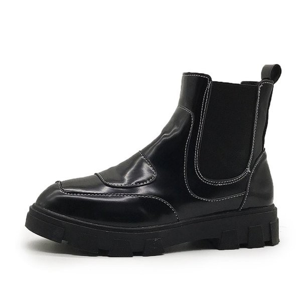 Γυναικείες  μπότες με χοντρά πέλματα σε μαύρο χρώμα