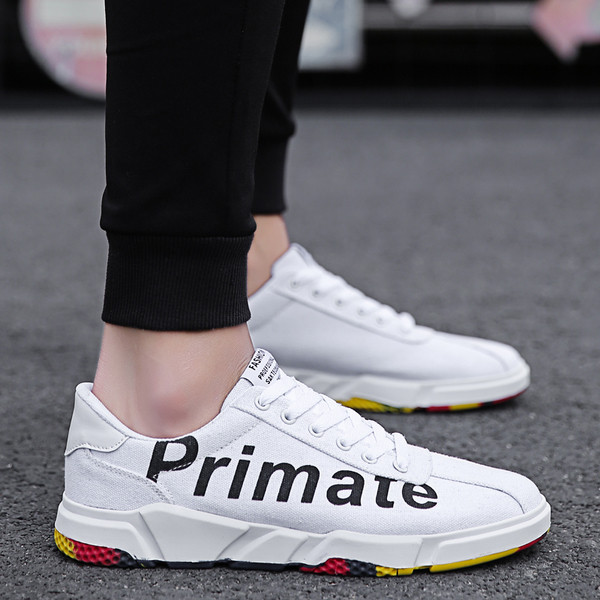 Мъжки модерни маратонки с цветна подметка в три цвята