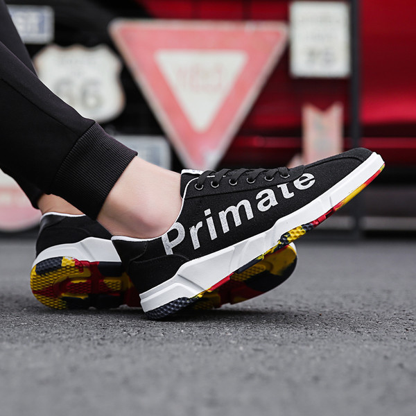 Мъжки модерни маратонки с цветна подметка в три цвята