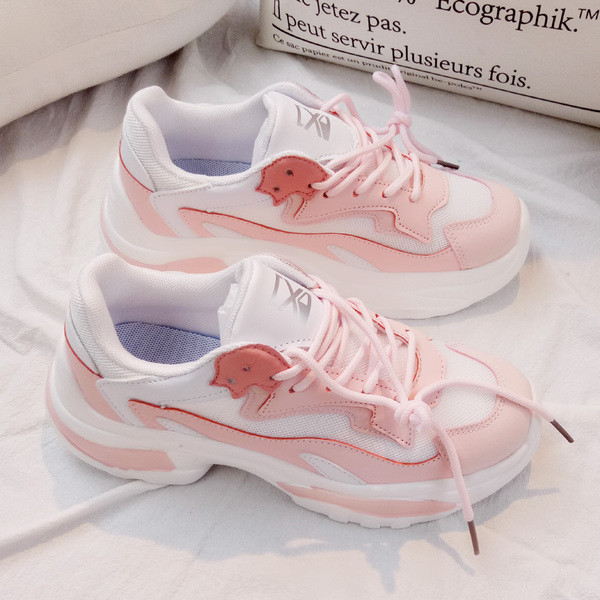 Κομψά γυναικεία πάνινα παπούτσια