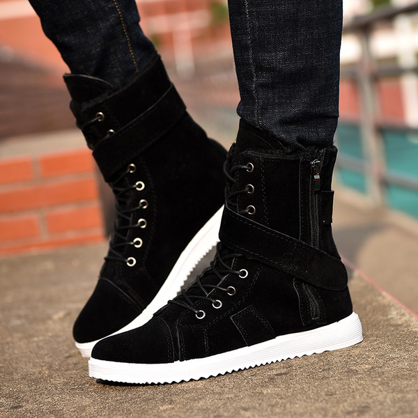 Ανδρικές σουέτ μπότες με πλαϊνό φερμουάρ και Velcro λουράκι σε τρία χρώματα