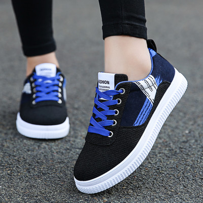 Свежи дамски кецове с цветни връзки в няколко цвята 