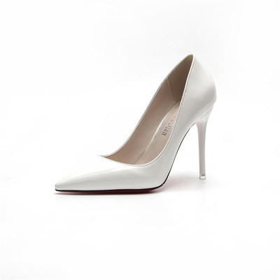 Дамски лачени обувки с висок ток в няколко цвята