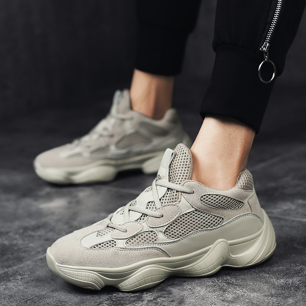 Леки дишащи мъжки маратонки в три цвята