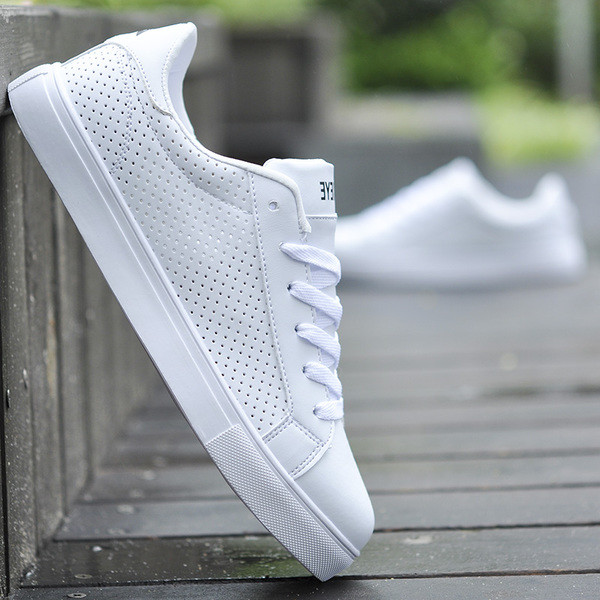 Мъжки ежедневни маратонки в бяло и черно