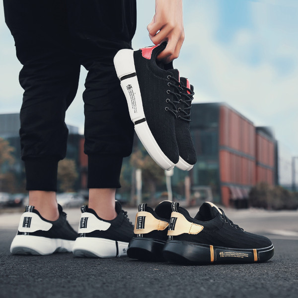 Леки удобни и модерни мъжки маратонки в три цвята