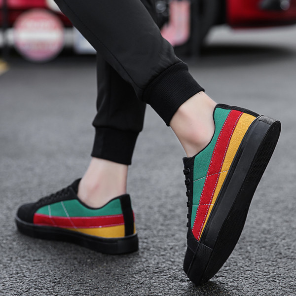 Модерни ежедневни кецове в три цвята