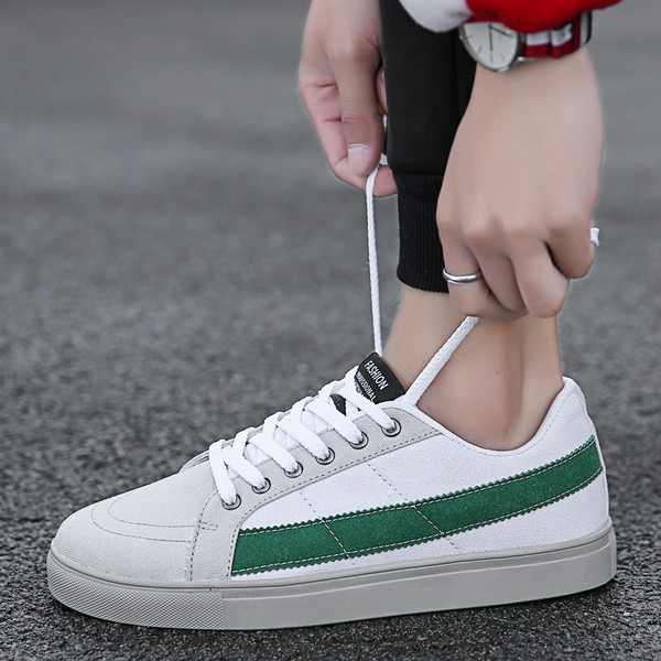 Модерни ежедневни кецове в три цвята