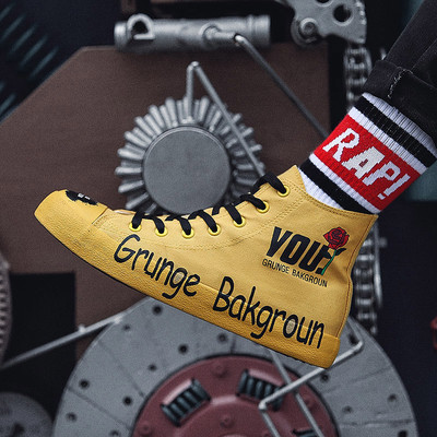 Мъжки платнени кецове в няколко цвята с надпис и щампа