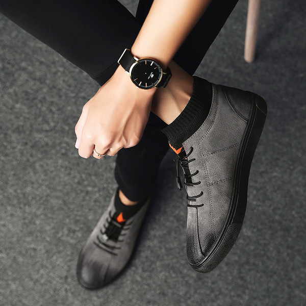 Мъжки спортни кецове с еластични връзки в два цвята