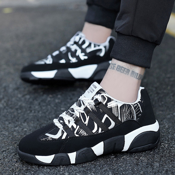 Άνετα πάνινα παπούτσια φθινόπωρου σε δύο χρώματα