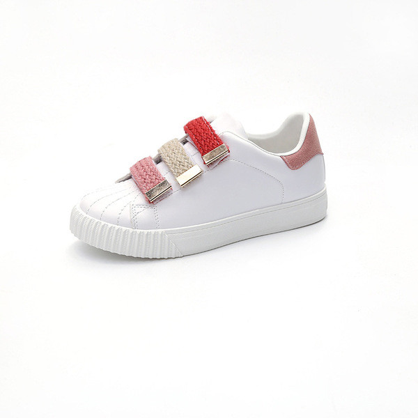 Καθημερινά γυναικεία αθλητικά παπούτσια  σε λευκό χρώμα