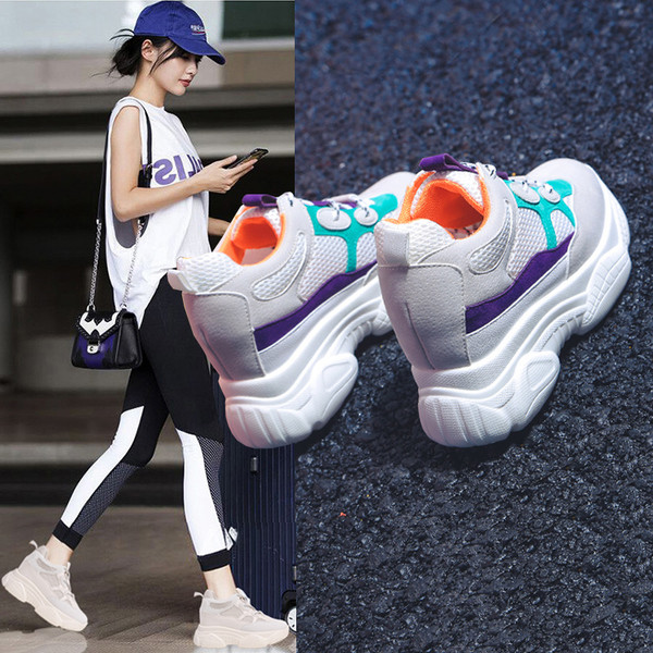 Κομψά γυναικεία πάνινα παπούτσιααπό  σουέντ