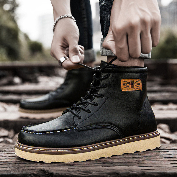 Мъжки топли и удобни обувки за есента и зимата в два модела