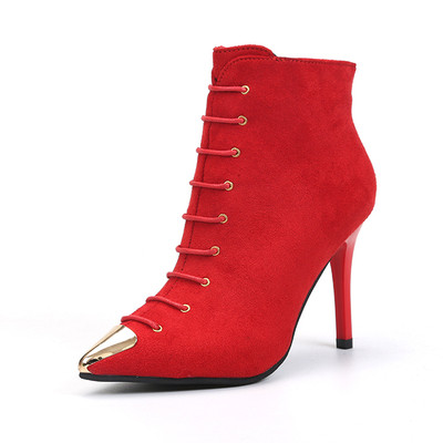 Модерни дамски боти с тънък ток в три цвята